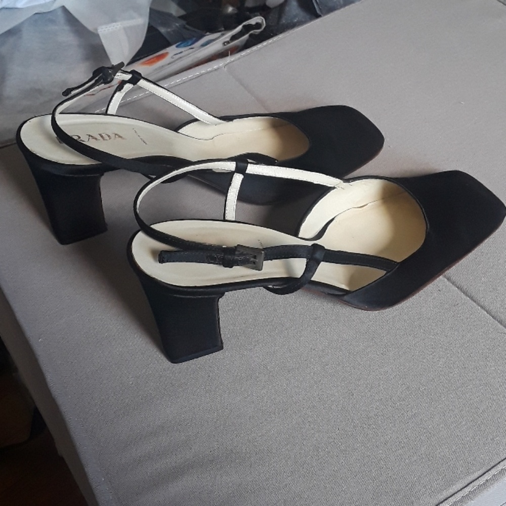 PRADA Vero Cuoio sling back heels